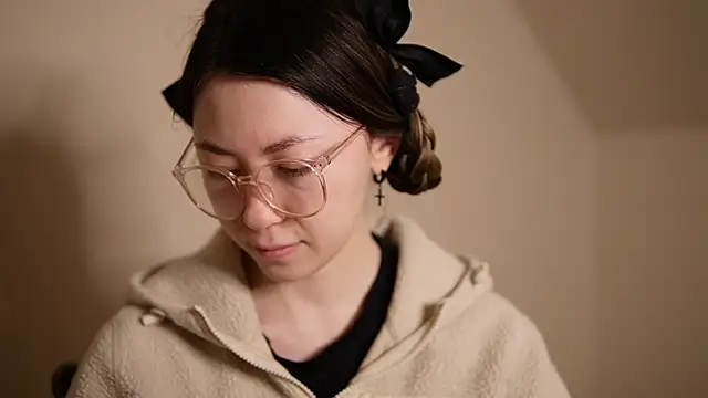 chibi moon  online show from 12-14-24, 04:30