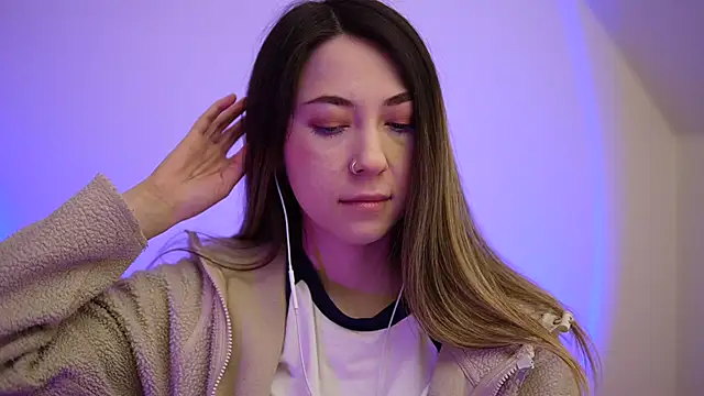 chibi moon  online show from 03-21-25, 09:12