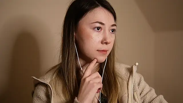 chibi moon  online show from 01-09-25, 08:44