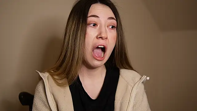 chibi moon  online show from 12-01-24, 05:07