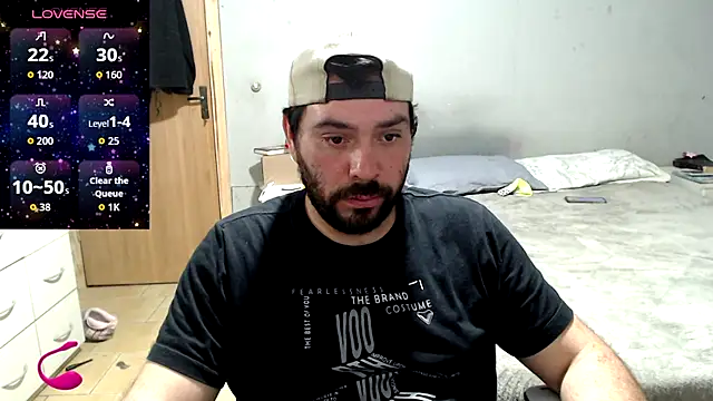 Snapshot of lucasprloco chatting on 09-14-25, 05:13 lucasprloco online show from 09-14-25, 05:13