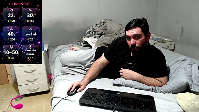 Snapshot of lucasprloco chatting on 09-15-25, 10:32 lucasprloco online show from 09-15-25, 10:32