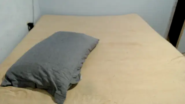 Snapshot of lucasprloco chatting on 02-15-25, 02:15 lucasprloco online show from 02-15-25, 02:15