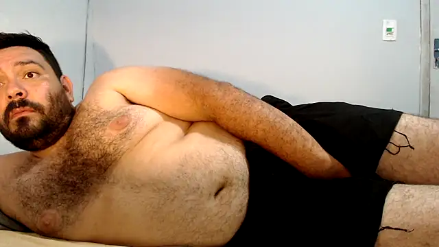 Snapshot of lucasprloco chatting on 02-14-25, 05:36 lucasprloco online show from 02-14-25, 05:36