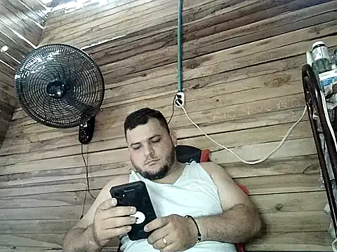 Arcangel 05 online show from 05-20-26, 03:31
