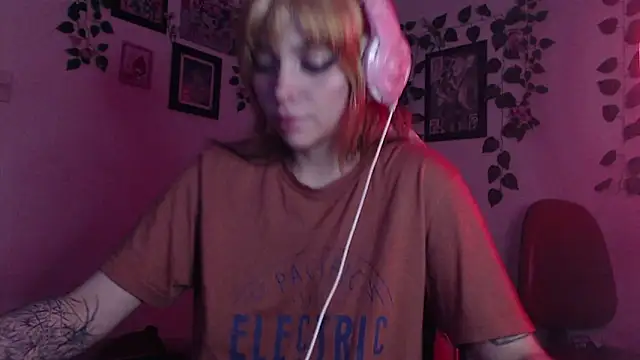 Snapshot of MaryJannes chatting on 12-19-24, 10:24 MaryJannes online show from 12-19-24, 10:24