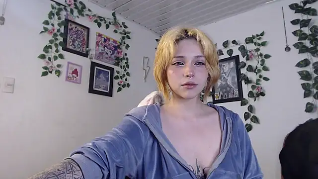 Snapshot of MaryJannes chatting on 01-17-25, 01:57 MaryJannes online show from 01-17-25, 01:57