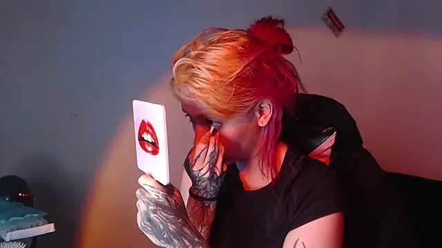 Snapshot of MaryJannes chatting on 11-23-25, 06:34 MaryJannes online show from 11-23-25, 06:34