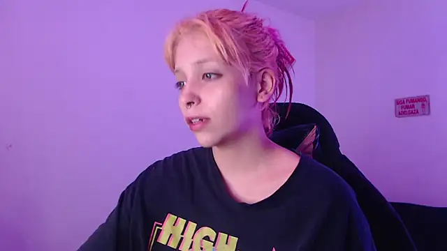 Snapshot of MaryJannes chatting on 11-24-25, 05:51 MaryJannes online show from 11-24-25, 05:51