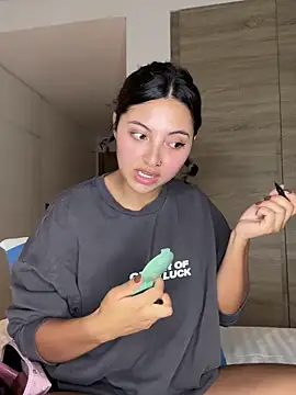 alexademie1 online show from 11-23-25, 01:21