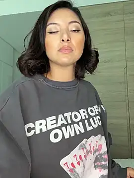 alexademie1 online show from 11-30-25, 07:53