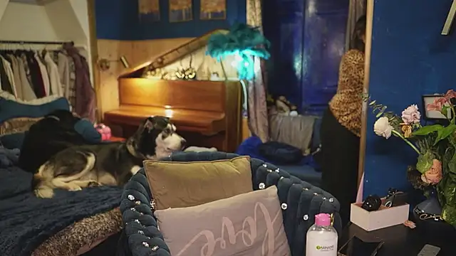 VanessaDoyle online show from 04-07-26, 07:59