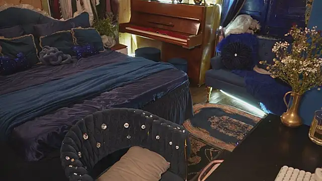 VanessaDoyle online show from 11-03-25, 06:44