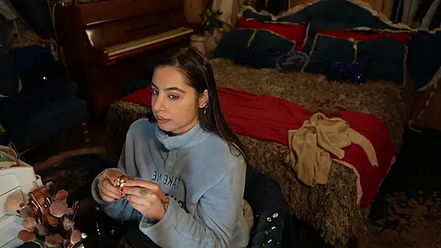 VanessaDoyle online show from 11-16-25, 08:41