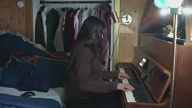 VanessaDoyle online show from 04-14-26, 11:26