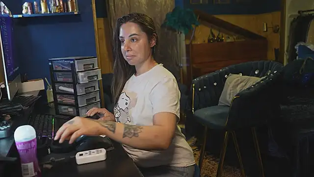 VanessaDoyle online show from 07-05-26, 10:44