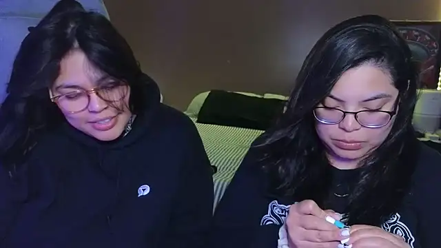 drizzypeach602 online show from 10-01-25, 02:49