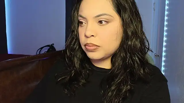 drizzypeach602 online show from 10-08-25, 01:51