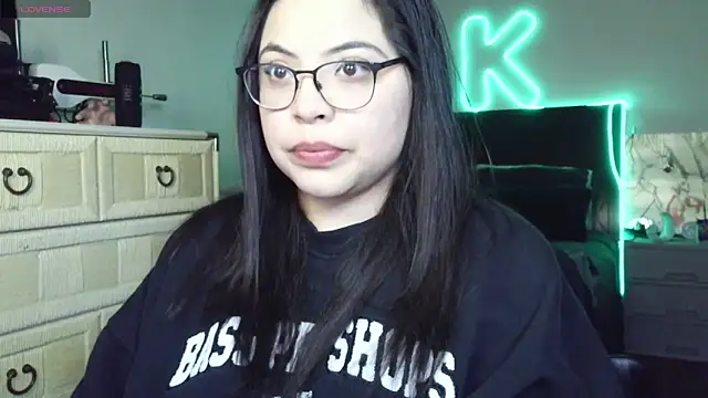 drizzypeach602 online show from 03-18-26, 02:37