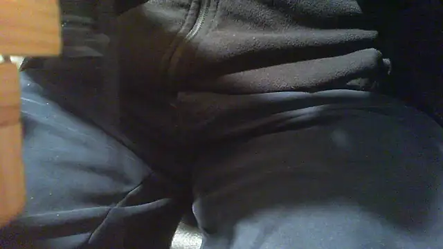 nonnomaturobisex online show from 10-31-25, 08:44