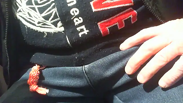 nonnomaturobisex online show from 11-08-25, 08:18