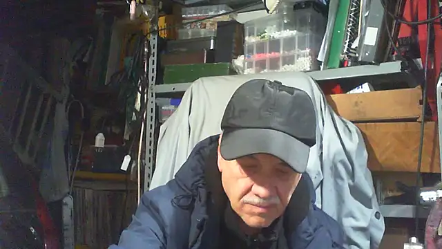 nonnomaturobisex online show from 12-16-25, 08:18