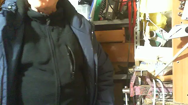 nonnomaturobisex online show from 12-14-25, 09:37