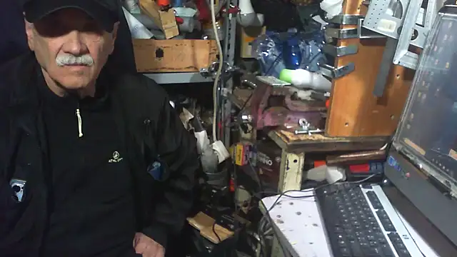 nonnomaturobisex online show from 11-16-25, 09:58