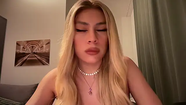 saray doll online show from 03-05-26, 10:16