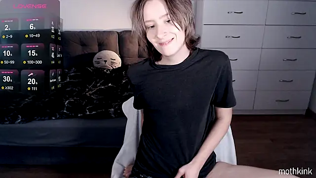 mothkink online show from 11-10-25, 02:33