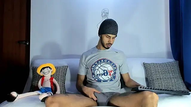 Snapshot of DERRYMASTER chatting on 02-22-26, 09:38 DERRYMASTER online show from 02-22-26, 09:38