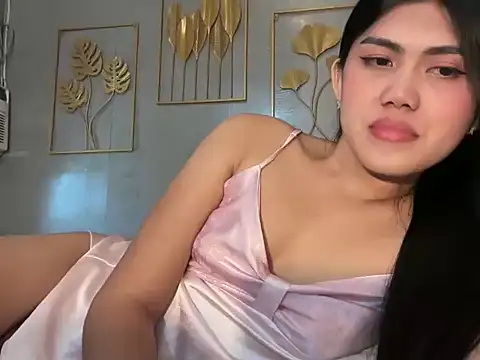 Delicate Savannah online show from 09-15-25, 05:41