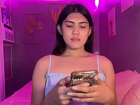 Delicate Savannah online show from 10-13-25, 03:35