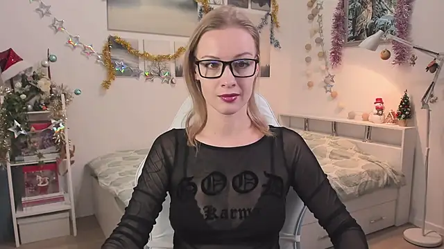 MissRightX online show from 12-18-25, 11:47