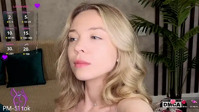 Holl1Would online show from 05-16-26, 07:24