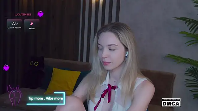 Holl1Would online show from 02-23-25, 11:25