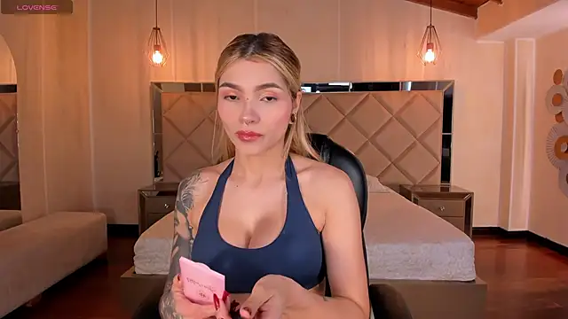 LexieWayne online show from 04-21-26, 07:31