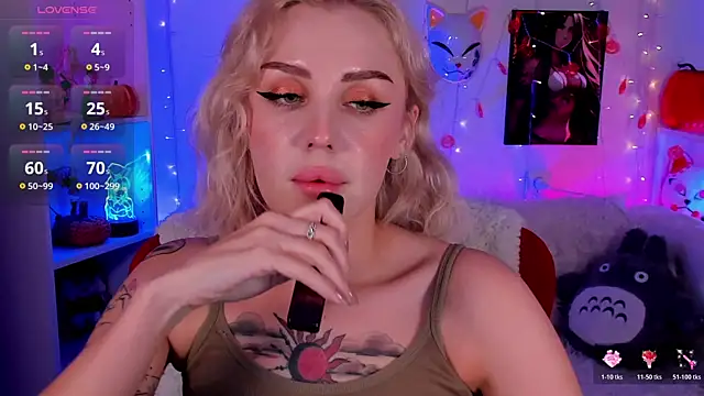 LianaFord online show from 10-21-25, 07:35