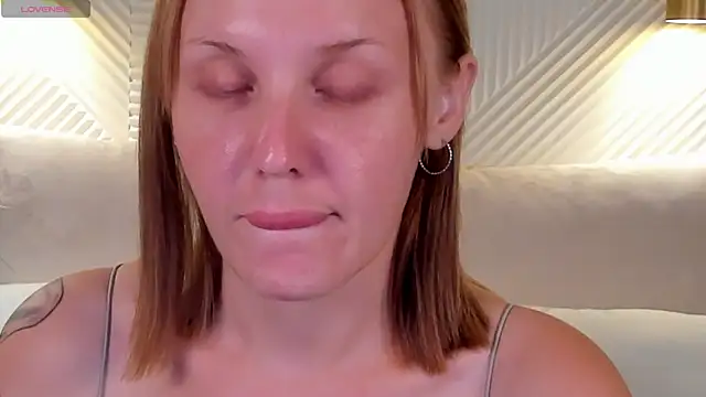 Snapshot of LianaFord chatting on 06-24-26, 07:33 LianaFord online show from 06-24-26, 07:33