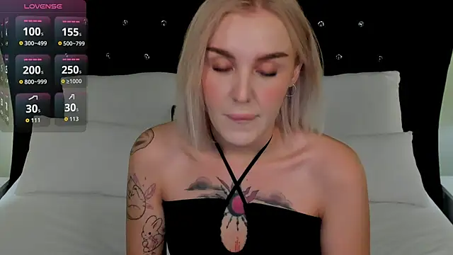 LianaFord online show from 10-15-25, 09:56