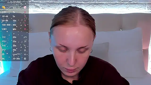 Snapshot of LianaFord chatting on 07-13-26, 06:02 LianaFord online show from 07-13-26, 06:02