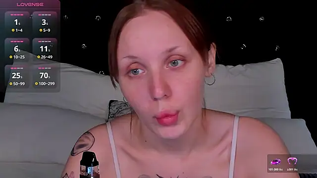 Snapshot of LianaFord chatting on 05-11-26, 05:09 LianaFord online show from 05-11-26, 05:09