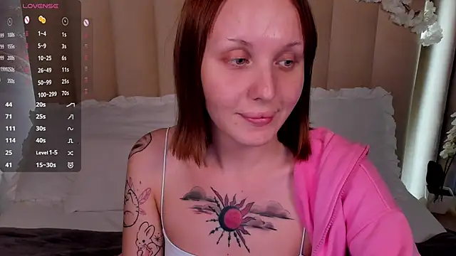 Snapshot of LianaFord chatting on 04-18-26, 04:53 LianaFord online show from 04-18-26, 04:53