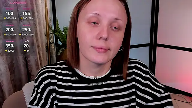 Snapshot of LianaFord chatting on 04-25-26, 06:05 LianaFord online show from 04-25-26, 06:05