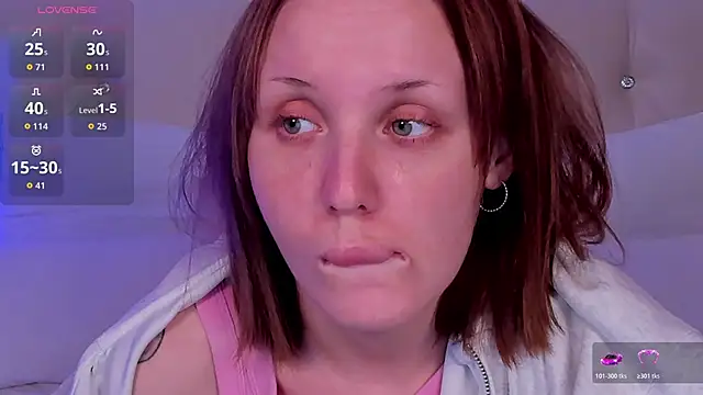 Snapshot of LianaFord chatting on 05-09-26, 05:44 LianaFord online show from 05-09-26, 05:44