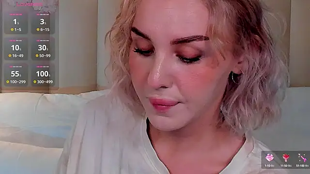 LianaFord online show from 10-12-25, 11:06