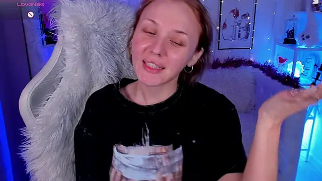 LianaFord online show from 12-14-25, 10:26