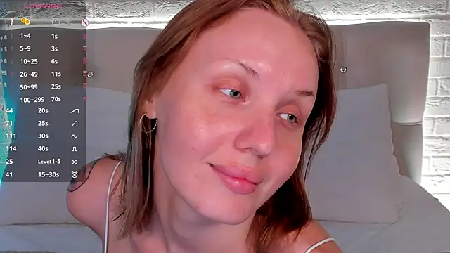 Snapshot of LianaFord chatting on 06-15-26, 04:56 LianaFord online show from 06-15-26, 04:56