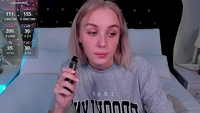 LianaFord online show from 09-19-25, 05:50