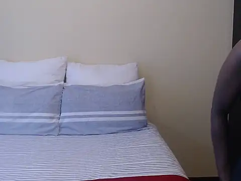 yummycherryxx online show from 06-30-26, 09:20